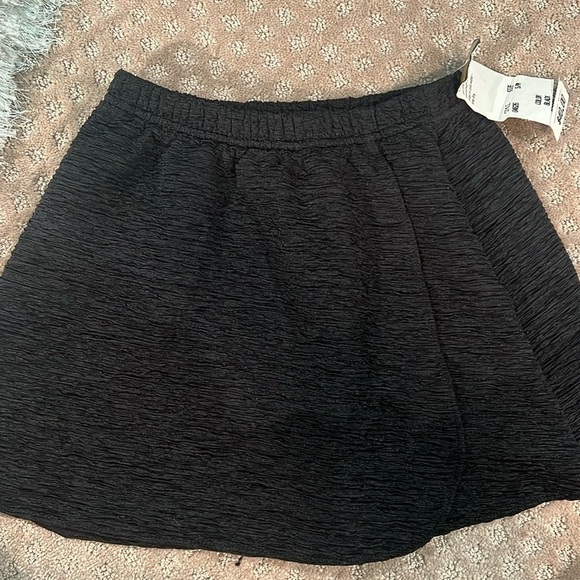 Mainstream swimsuit skirt coverup - Picture 1 of 4